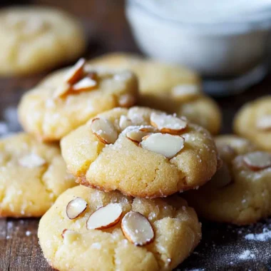 Irresistible Almond Meltaway Cookies for Your Holiday Table 9 Almond Meltaway Cookies